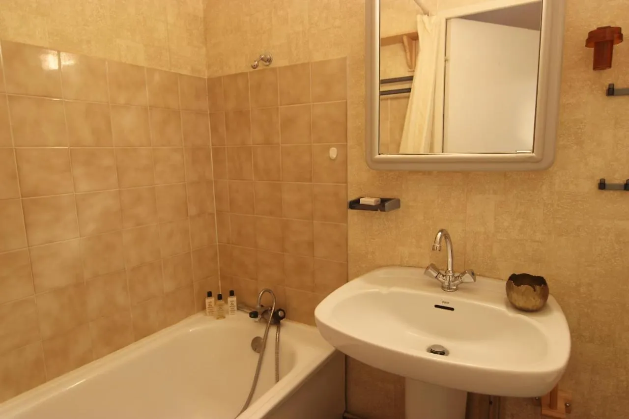 ואל טורנס Cimes De Caron Appartements Vti 0*, ואל טורנס צרפת
