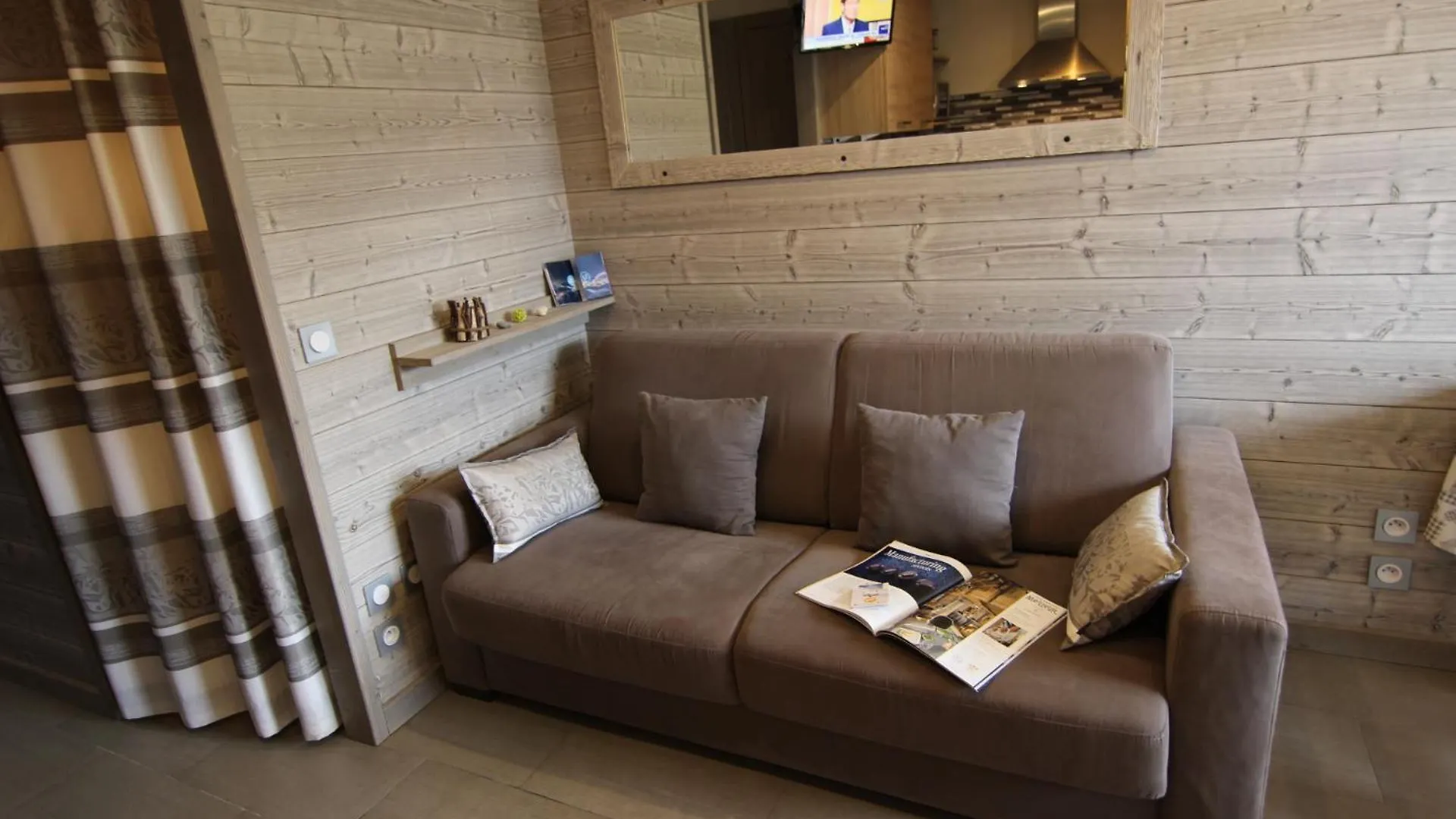 ואל טורנס Cimes De Caron Appartements Vti 0*, ואל טורנס צרפת